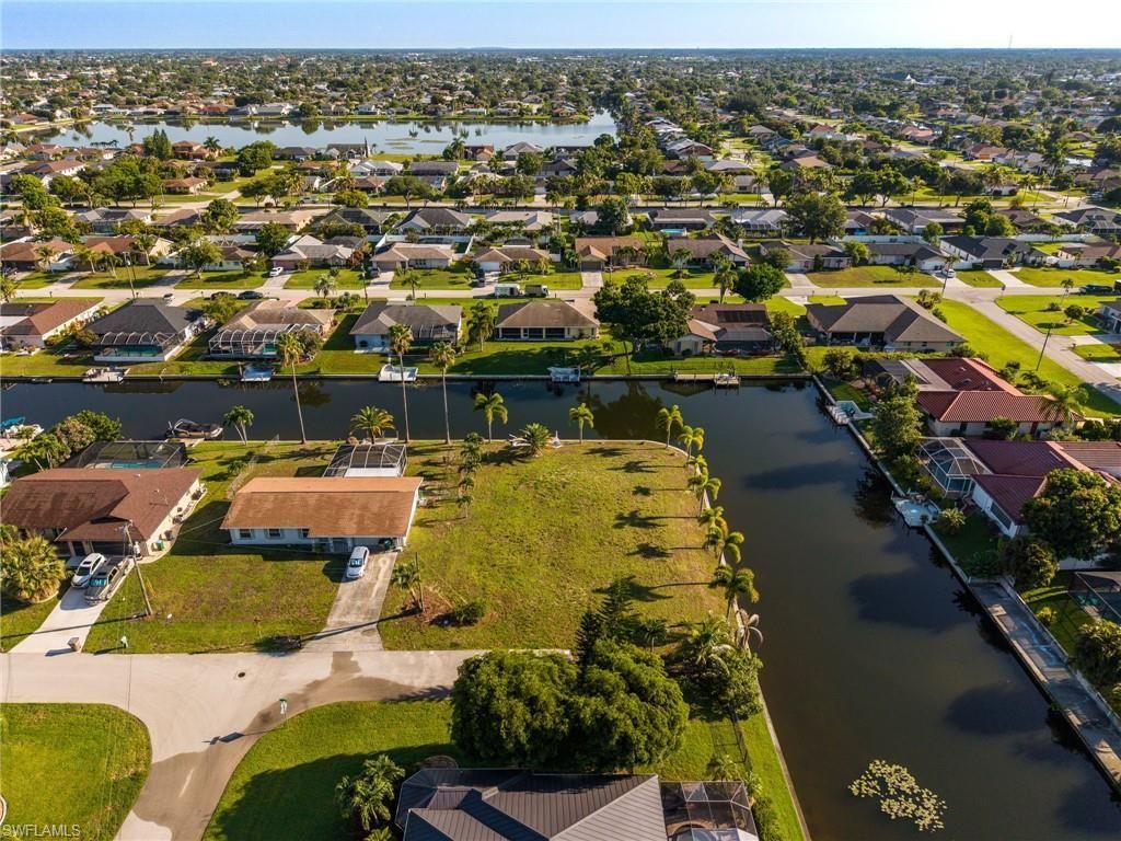 1939 SE 5th Ter , Cape Coral, FL 33990 Photo