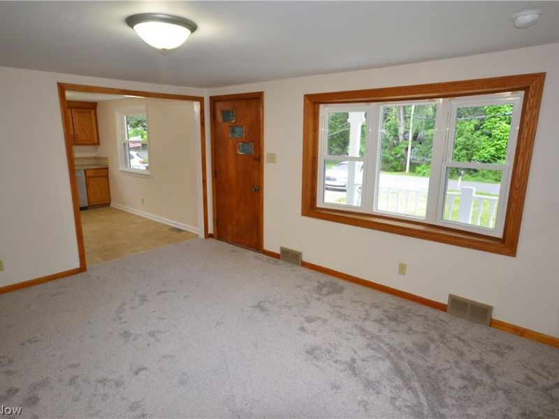 511 Ewart Road, Akron, OH 44312 Photo 11