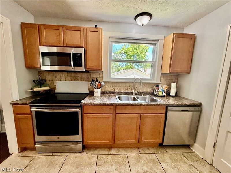 211 Morrison Avenue, Cuyahoga Falls, OH 44221 Photo 15