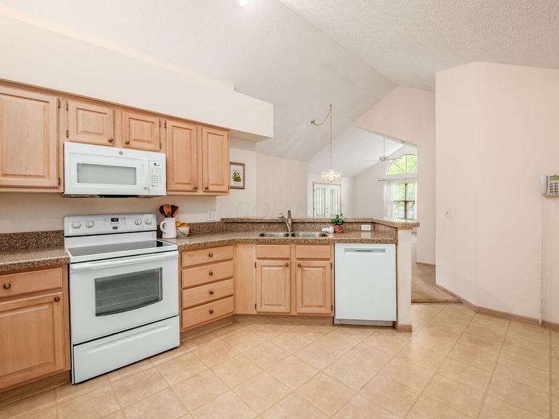 5606 Meadowood Lane, Westerville, OH 43082 Photo 15