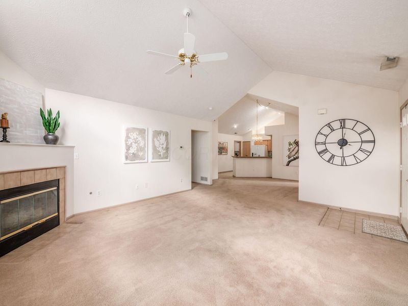 5606 Meadowood Lane, Westerville, OH 43082 Photo 4