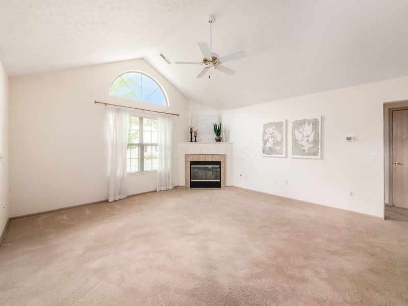 5606 Meadowood Lane, Westerville, OH 43082 Photo 6