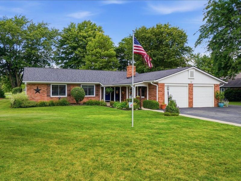 325 E High Street, London, OH 43140 Photo 1