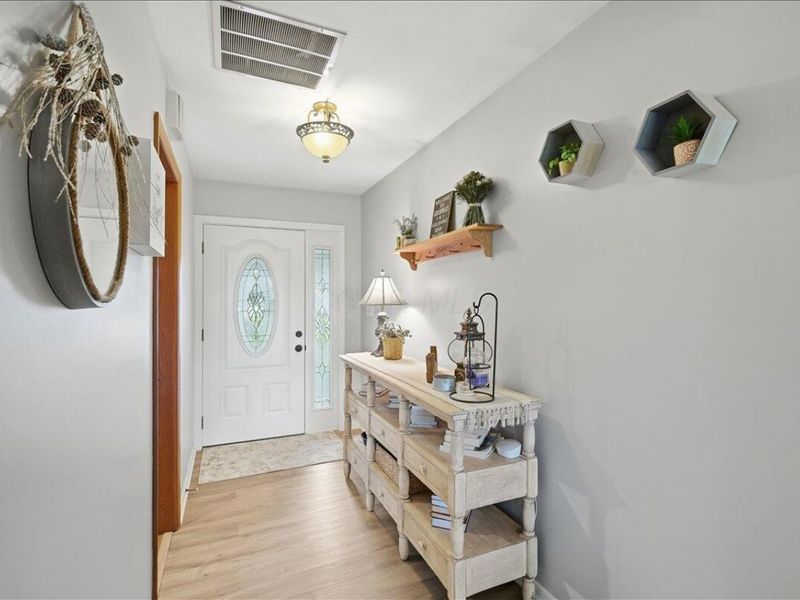 325 E High Street, London, OH 43140 Photo 11