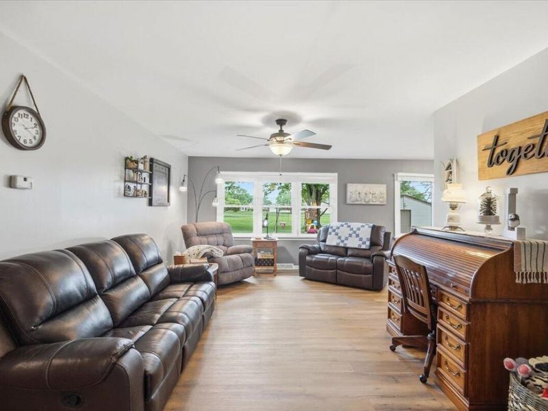 325 E High Street, London, OH 43140 Photo 13