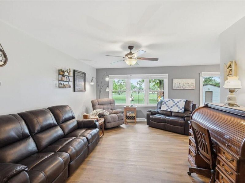 325 E High Street, London, OH 43140 Photo 14