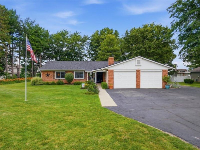 325 E High Street, London, OH 43140 Photo 2