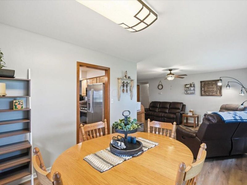 325 E High Street, London, OH 43140 Photo 20