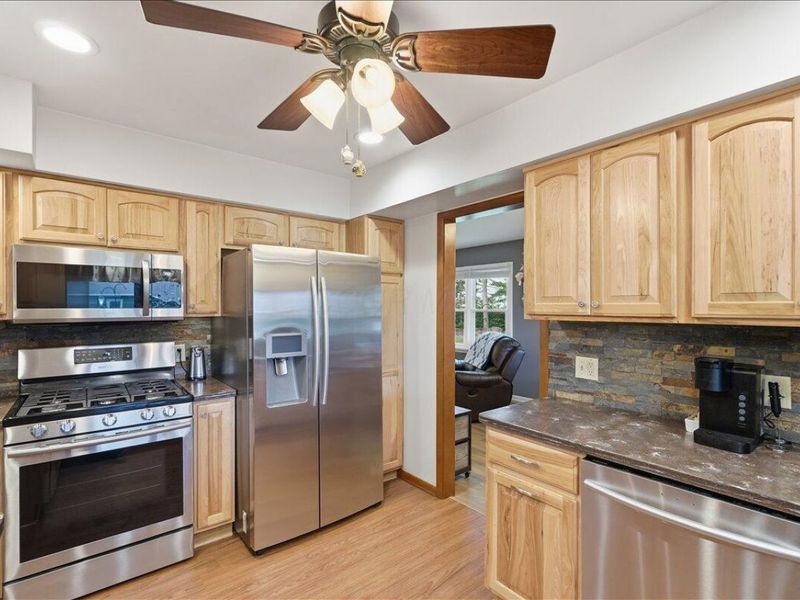 325 E High Street, London, OH 43140 Photo 31