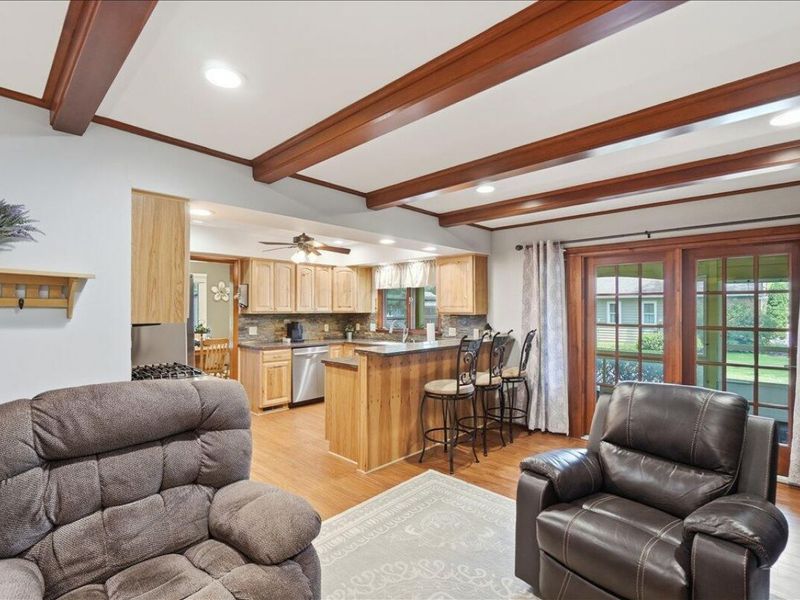 325 E High Street, London, OH 43140 Photo 34