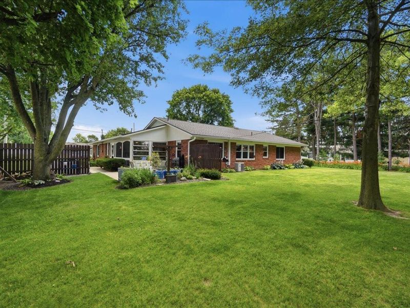 325 E High Street, London, OH 43140 Photo 57