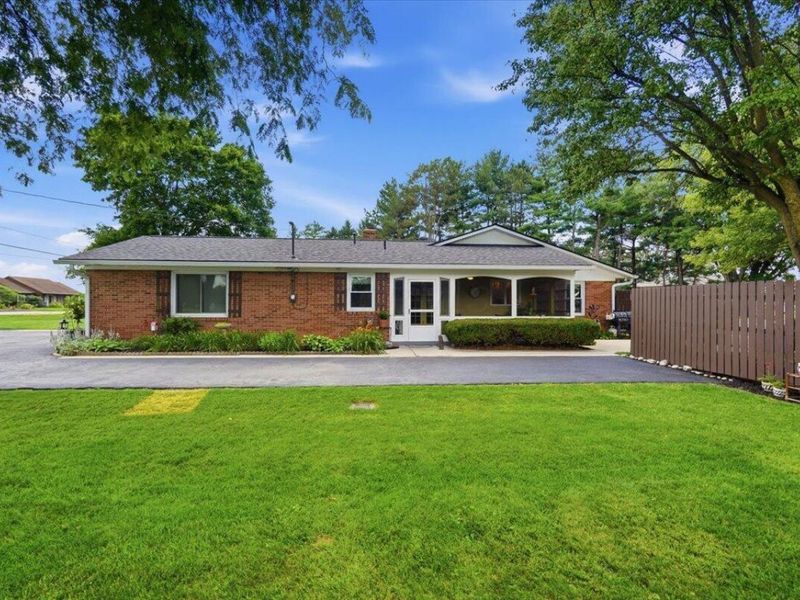 325 E High Street, London, OH 43140 Photo 62