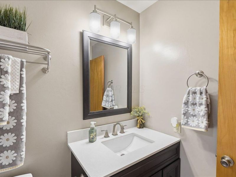 325 E High Street, London, OH 43140 Photo 76