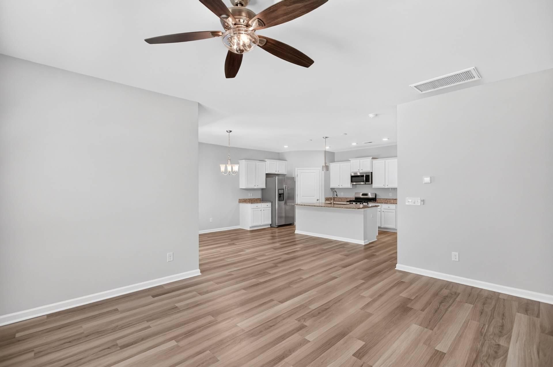 216 Sarcoxie Road Photo 32
