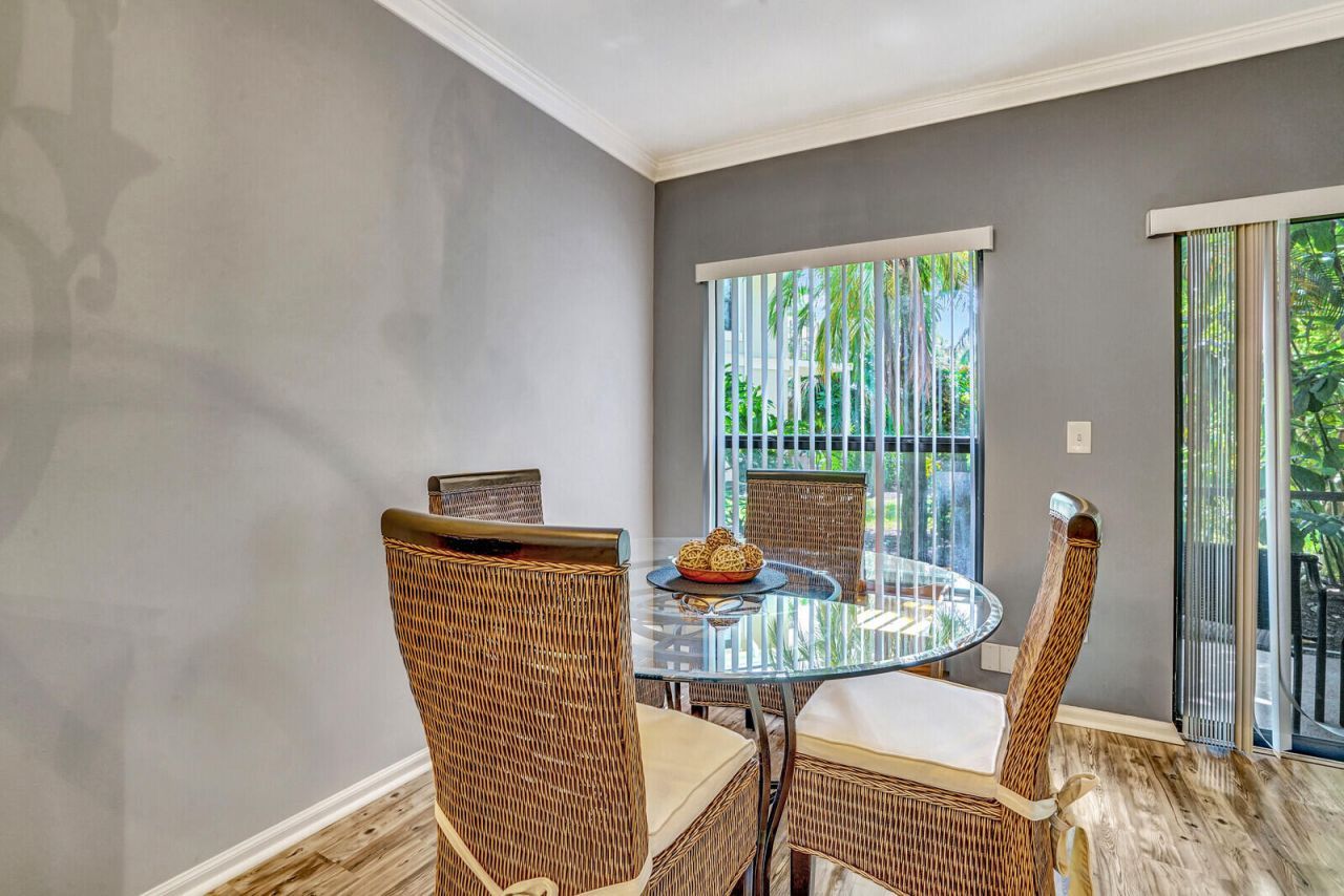 11863 Wimbledon Circle, Unit 424, Wellington, FL 33414 Photo
