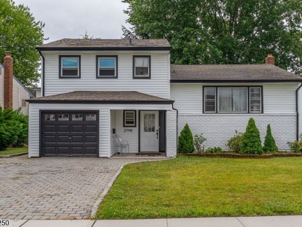 2798 Allen Ave, Union, NJ 07083