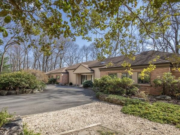 235 Mountainside Rd, Mendham, NJ 07945