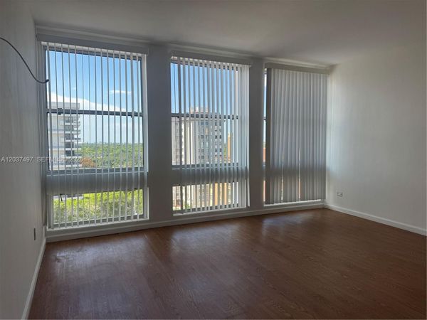 700 Biltmore Way , Unit 916, Coral Gables, FL 33134