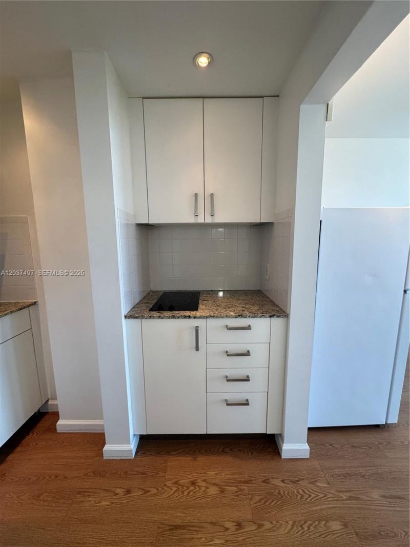 700 Biltmore Way , Unit 916, Coral Gables, FL 33134 Photo