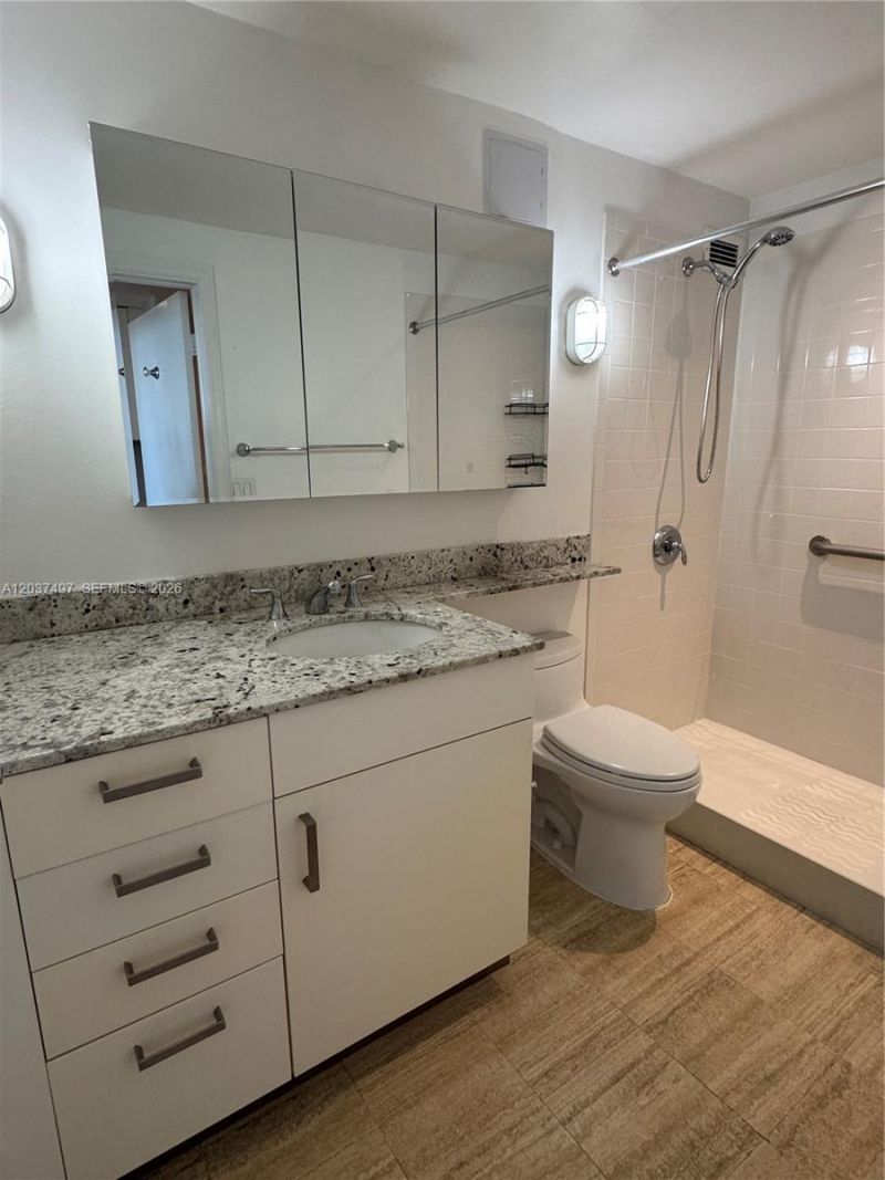 700 Biltmore Way , Unit 916, Coral Gables, FL 33134 Photo