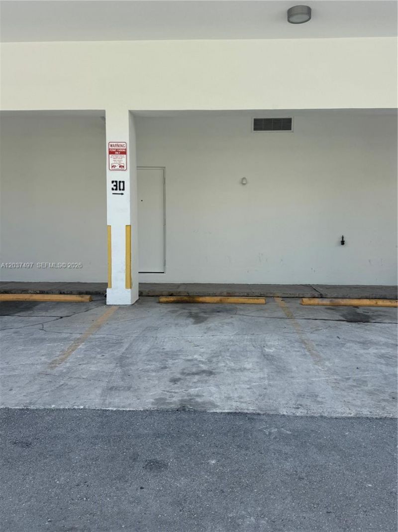700 Biltmore Way , Unit 916, Coral Gables, FL 33134 Photo