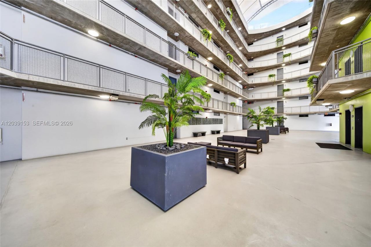 455 NE 25th St, Unit 602, Miami, FL 33137 Photo