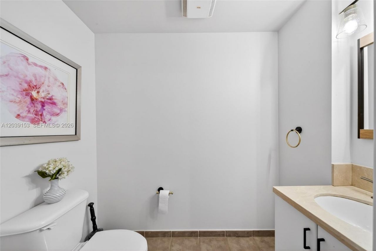 455 NE 25th St, Unit 602, Miami, FL 33137 Photo
