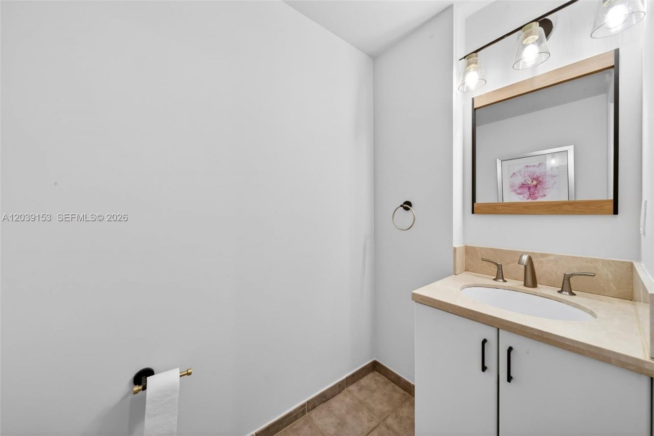 455 NE 25th St, Unit 602, Miami, FL 33137 Photo