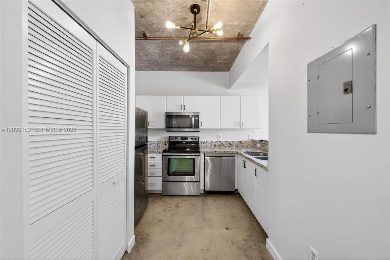 455 NE 25th St, Unit 602, Miami, FL 33137 Photo