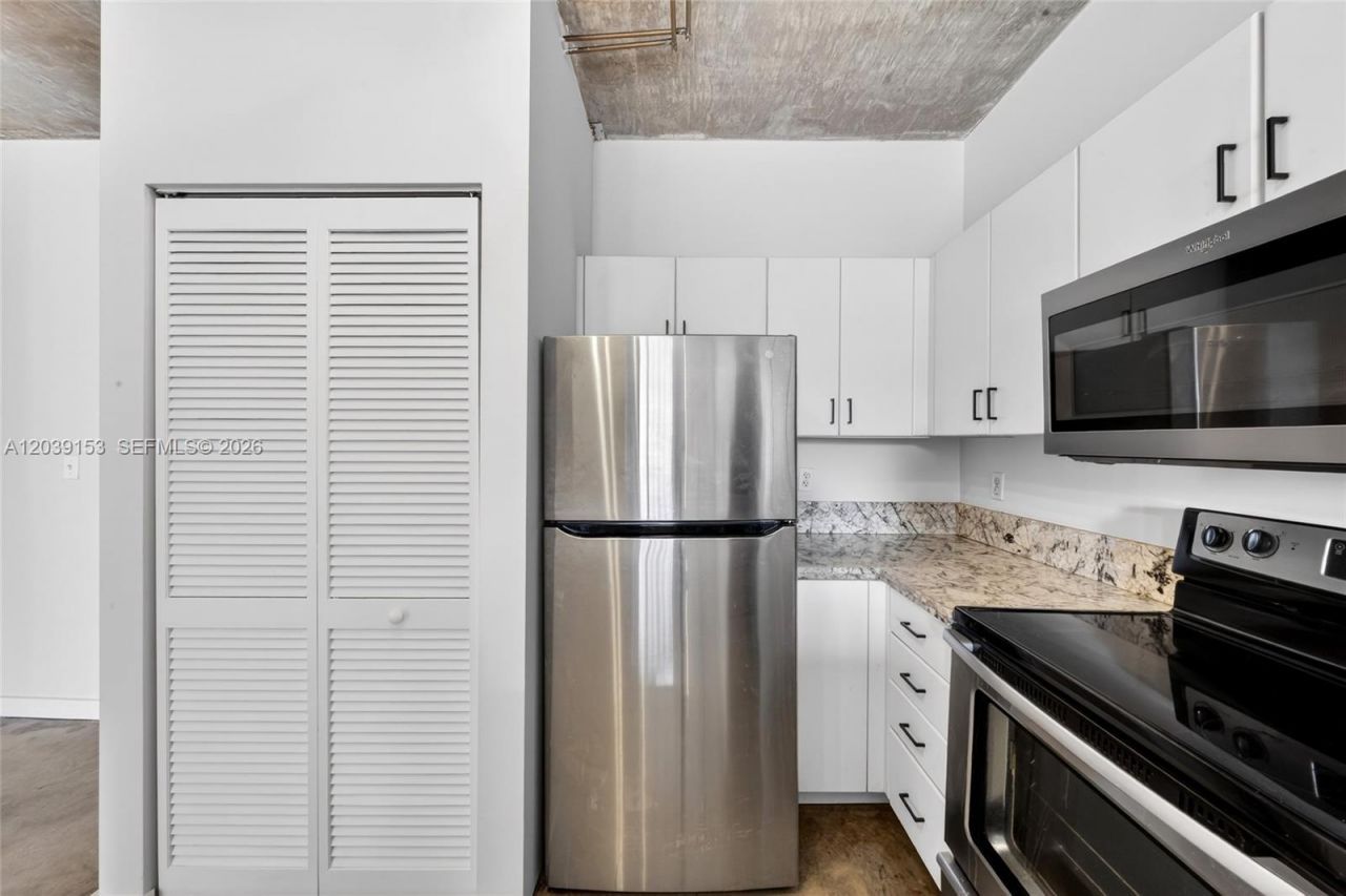 455 NE 25th St, Unit 602, Miami, FL 33137 Photo