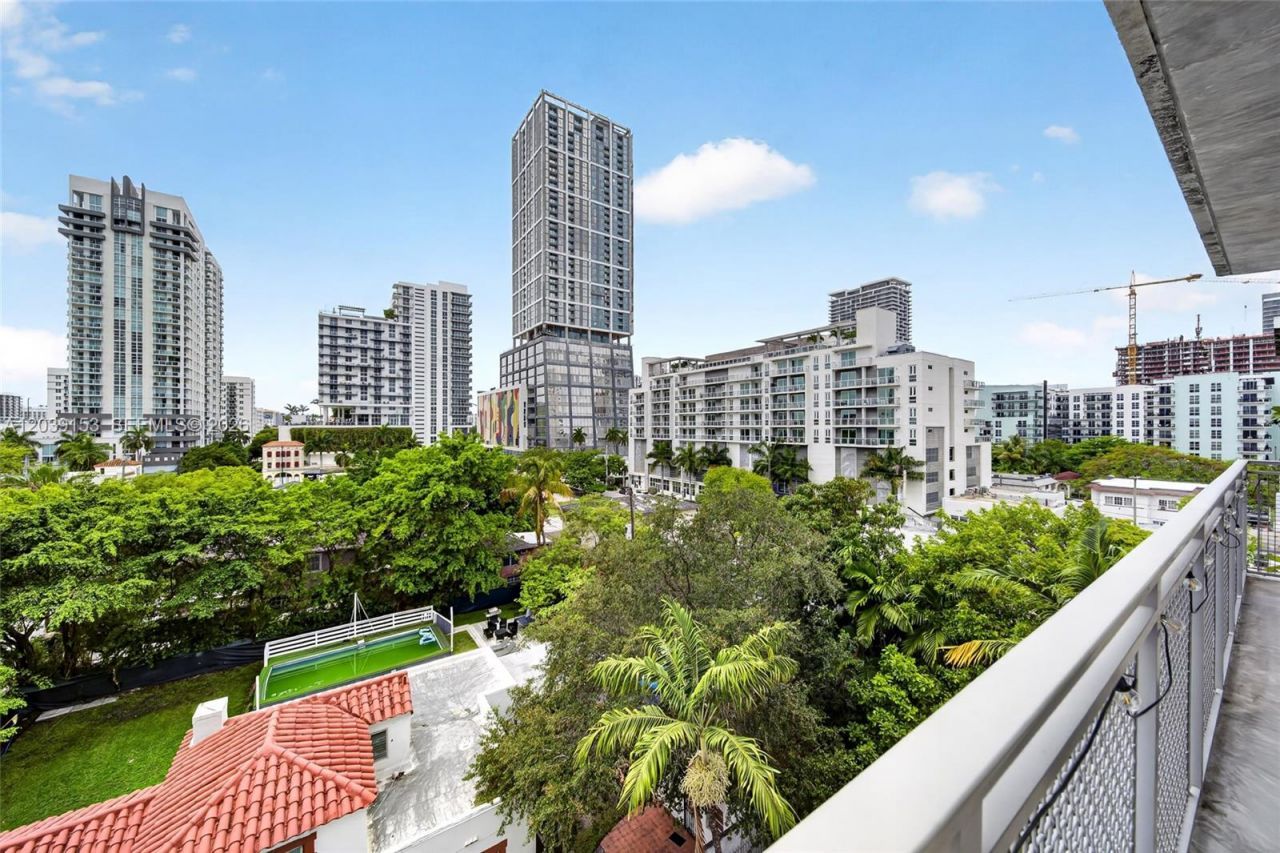 455 NE 25th St, Unit 602, Miami, FL 33137 Photo