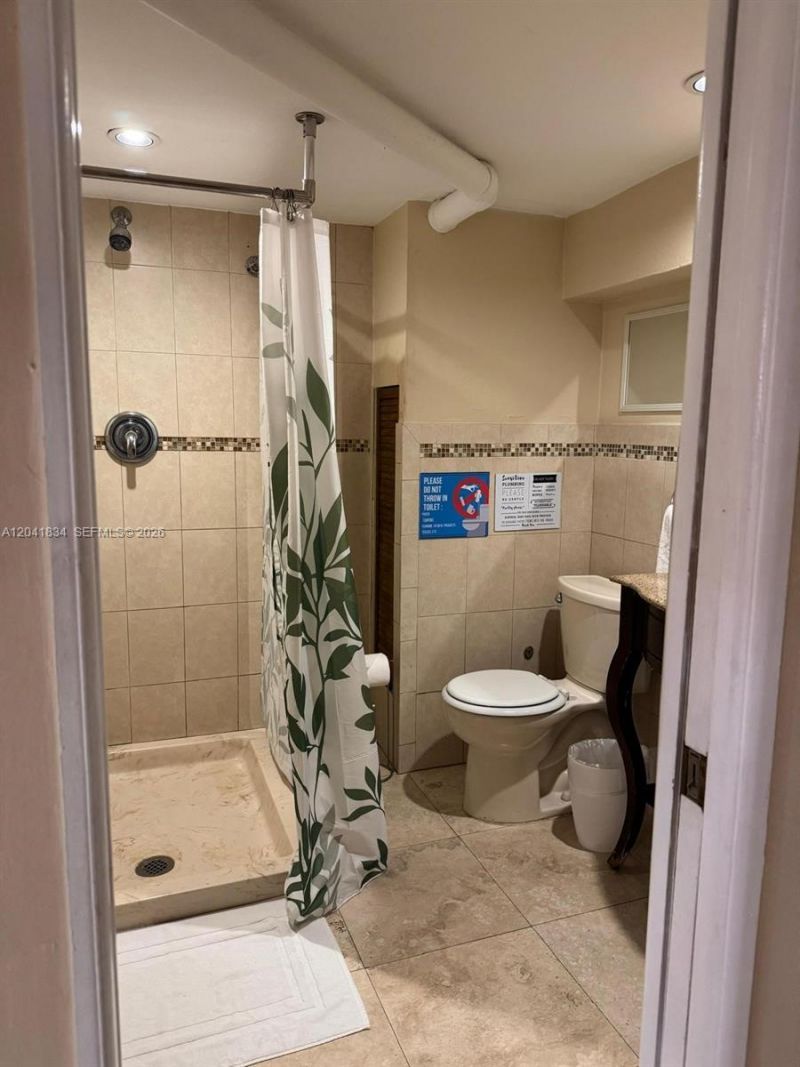 1033 NW 6th St , Unit 1, Miami, FL 33136 Photo