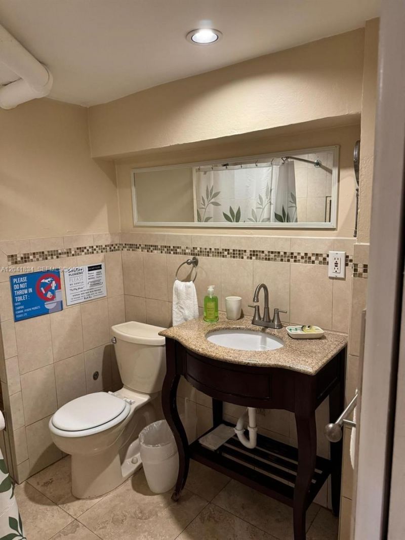 1033 NW 6th St , Unit 1, Miami, FL 33136 Photo