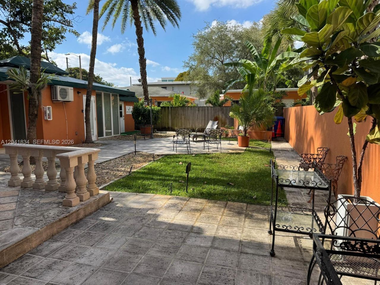 1033 NW 6th St , Unit 1, Miami, FL 33136 Photo