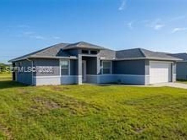 106 Plantation Dr , La Belle, FL 33935
