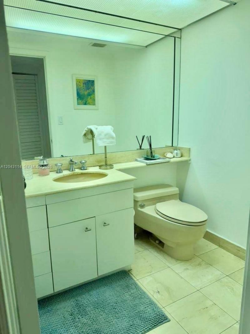 19667 Turnberry Way , Unit 12C, Aventura, FL 33180 Photo