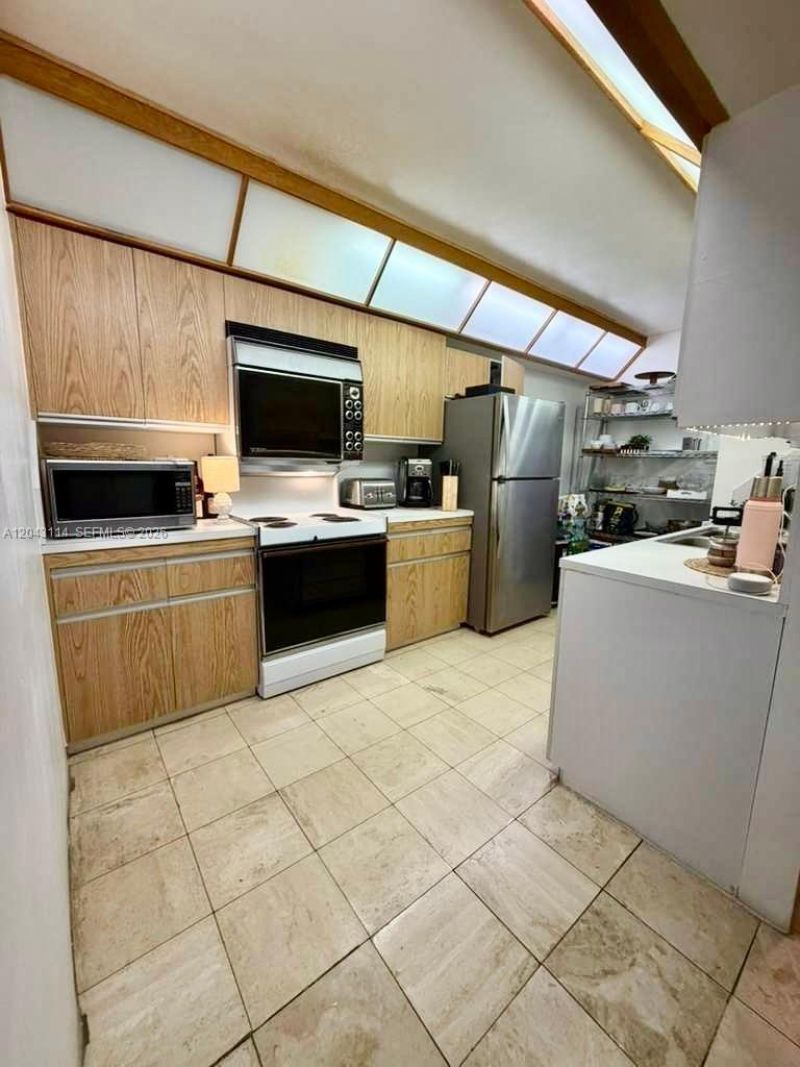 19667 Turnberry Way , Unit 12C, Aventura, FL 33180 Photo