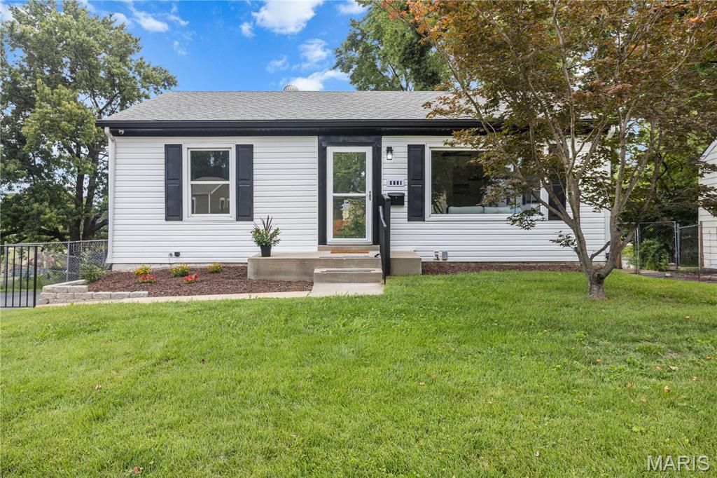 9651 Margo Ann Lane, Saint Louis, MO 63134 Main Photo