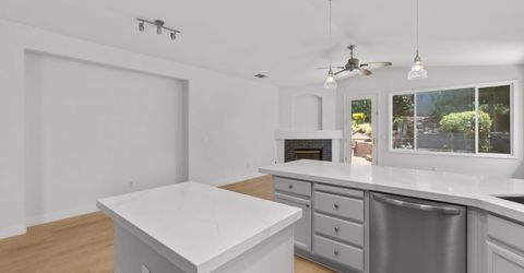 2921 Fox Hill Dr, Rocklin, CA 95765 Photo