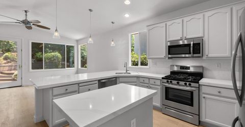 2921 Fox Hill Dr, Rocklin, CA 95765 Photo