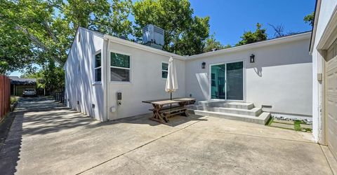 849 55th St, Sacramento, CA 95819 Photo