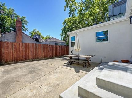 849 55th St, Sacramento, CA 95819 Photo