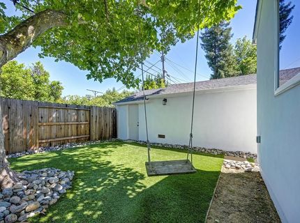 849 55th St, Sacramento, CA 95819 Photo