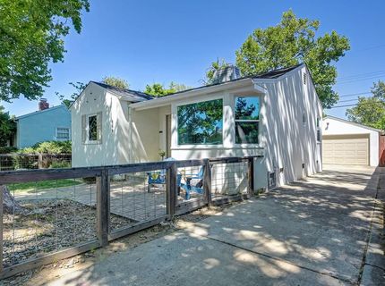 849 55th St, Sacramento, CA 95819 Photo