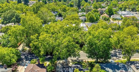 849 55th St, Sacramento, CA 95819 Photo