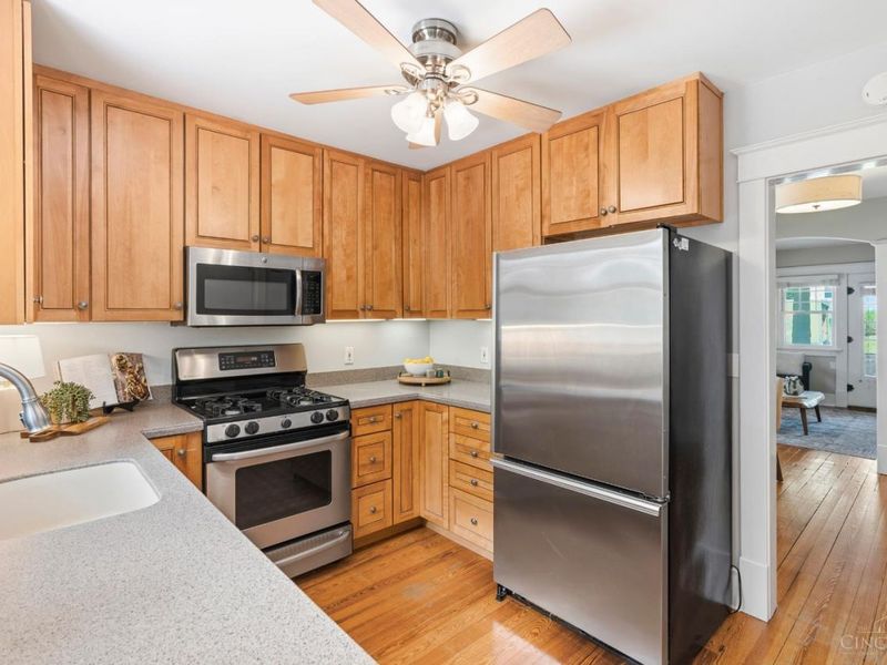 3669 Stettinius Avenue, Cincinnati, OH 45208 Photo 13