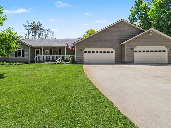 7245 River Road, Evart, MI 49631