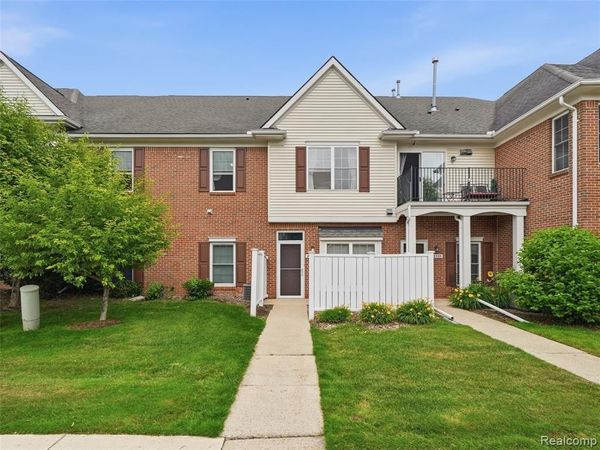 2858 Cottonwood Dr. Drive, Waterford Twp, MI 48328