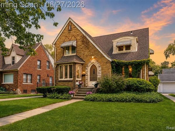 15080 Artesian Street, Detroit, MI 48223