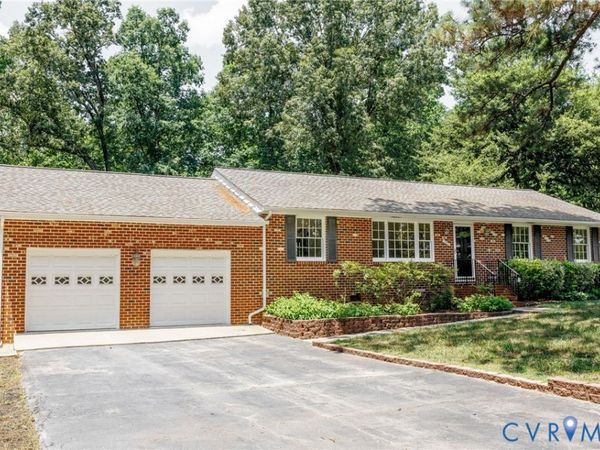 12804 Chester Drive , Disputanta, VA 23842